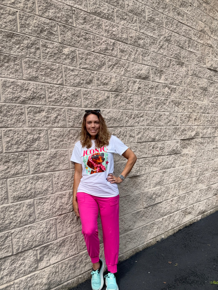 "Iconic" Retro Dachshund Graphic Tee