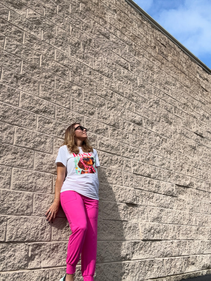 "Iconic" Retro Dachshund Graphic Tee