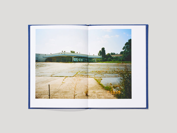 N°17 - Ari Marcopoulos