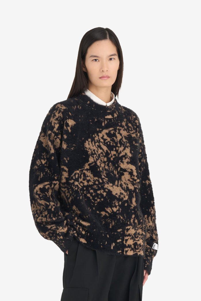ROUND NECK CLAIRE TABOURET
