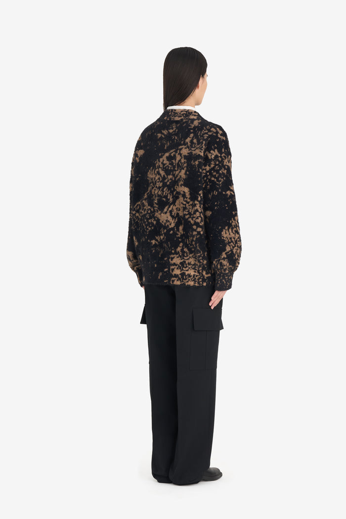ROUND NECK CLAIRE TABOURET