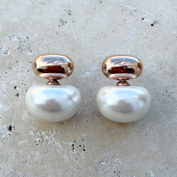 Signature Rose Gold Pearl Earring